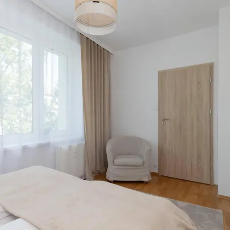 Apartment Atmospheric In A Area Pet-friendly By Renters *